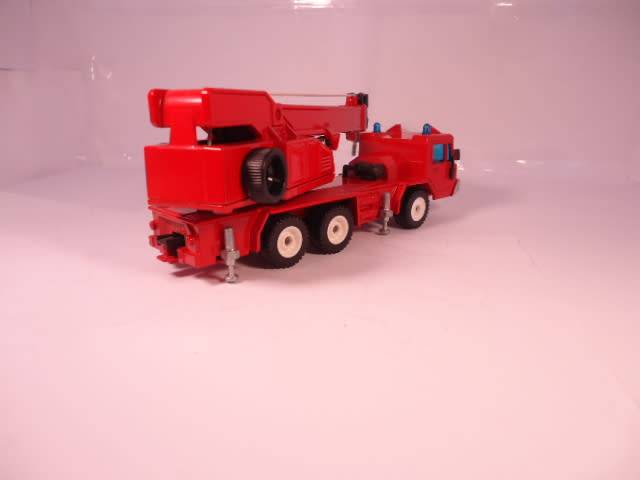 Siku - Faun KF 30,31/48 - 6 Wheel Mobile Crane Truck - #2914