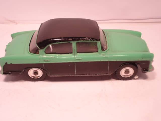 Dinky Toys - Humber Hawk - # 165