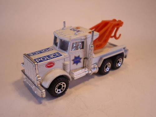 Matchbox Superfast - #  MB 61 - Peterbilt Wreck Truck - Orange Jibs