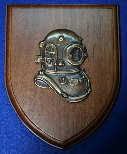 NAVY DIVERS PLAQUE