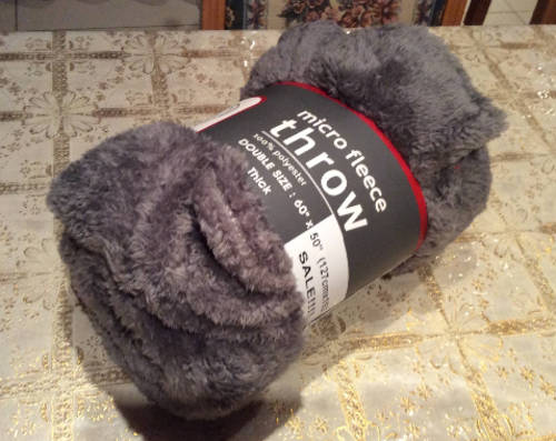 MICRO FLEECE THROW OVER BLANKET  A MUST HAVE FOR WINTER