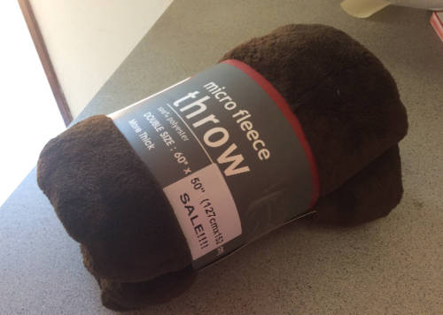 BROWN MICRO FLEECE THROW OVER BLANKET  A MUST HAVE FOR WINTER