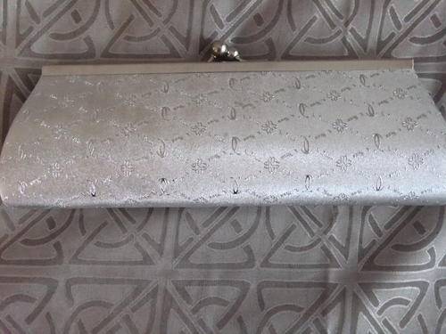 SILVER LADIES EVENING BAG !!!!!!! A MUST HAVE!!!