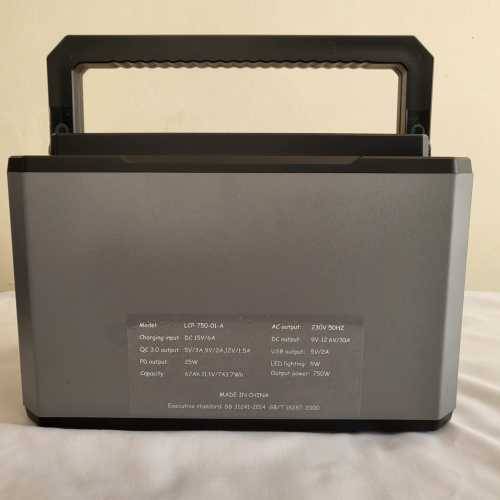 Teempeest Portable Power Station 750W second hand