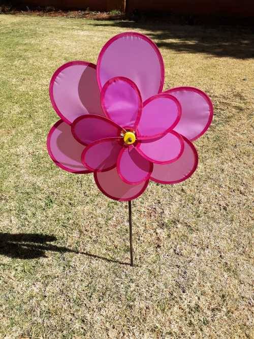 WIND SPINNERS