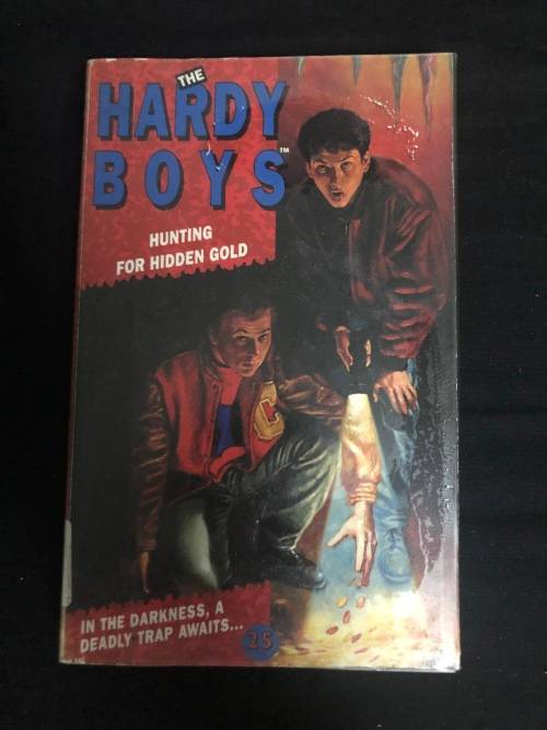 The Hardy Boys. Hunting for Hidden Gold. Franklin W. Dixon.