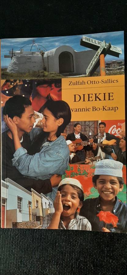 Diekie vannie Bo-Kaap by Zulfah Otto-Sallies