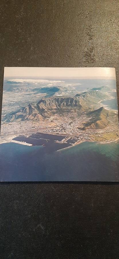 Table Mountain A Natural Wonder by Glen Moll