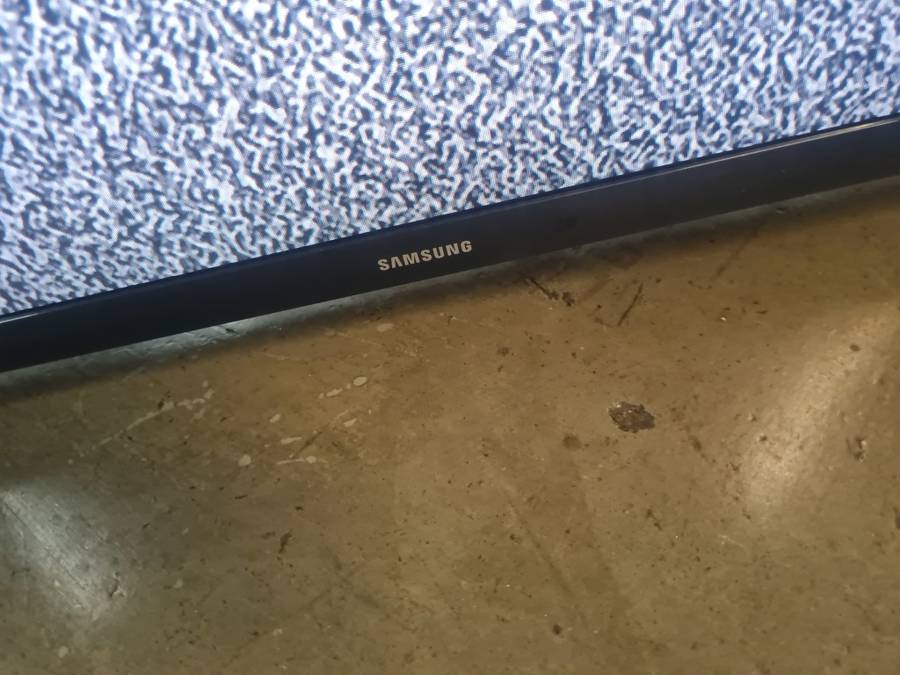 SAMSUNG 32inch HD LED TV