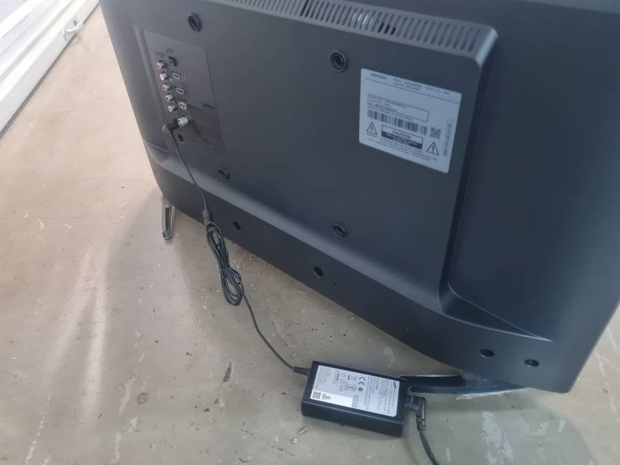 SAMSUNG 32inch HD LED TV
