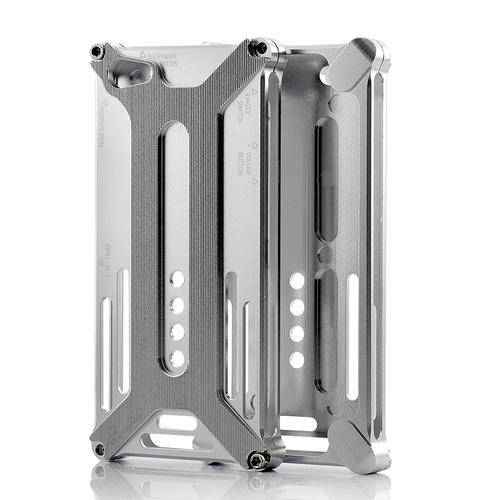 Electromann - Case for iPhone 5 - Metal, Stealth Design (Silver)
