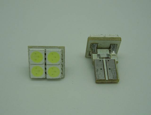 T10 Wedge 4 SMD 5050 3 chips Directional LED Bulb