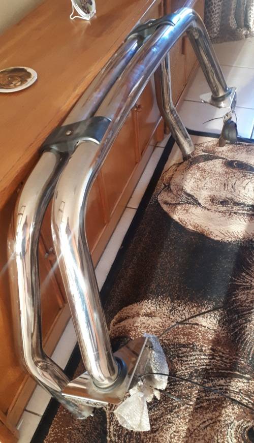 TOYOTA HILLUX 2005 TO 2016 STAINLESS STEEL ROLL BAR