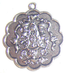 Medallion Virgencita Plis, sold individually