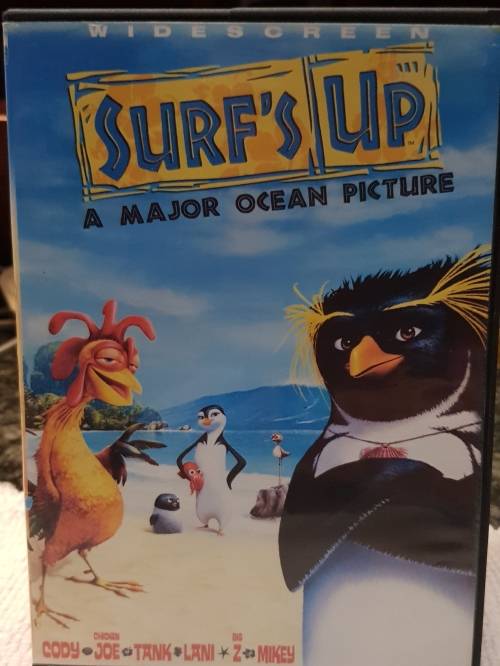 Kids DVD   Surfs Up, a Major Ocean Picture. Good, clean condition.