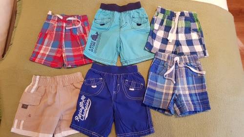 Baby clothes: 3  6 months: Consists of 6x pairs of shorts and 5x t-shirts