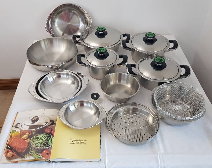 AMC cookware set (a set consisting of 18x pieces).
