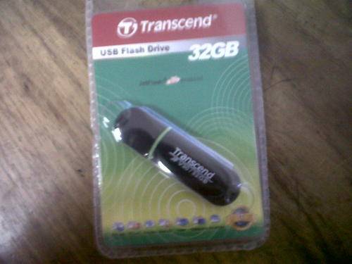 32GB Flash Drive! BARGAIN!!!!!