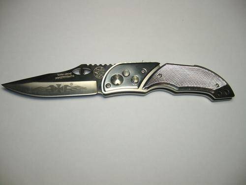 Golden Elephant 4" Knife with built in Flashlight