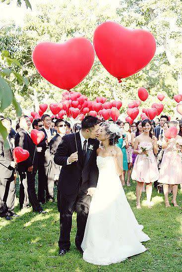 WEDDING DECOR  / ROMANCE / VALENTINES / PROPOSAL - RED HEART LATEX BALLOON