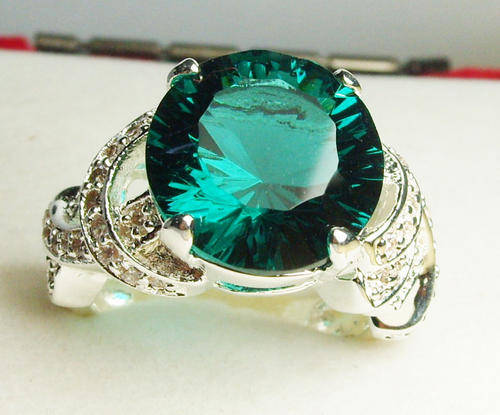 SOLID 925 STERLING SILVER GREEN QUARTZ GEM RING