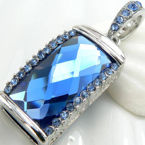 "ONLY BOB SELLER!" USB 4GB FLASH DRIVE/MEMORY STICK BLUE CRYSTAL PENDANT CRAFTED IN SILVER