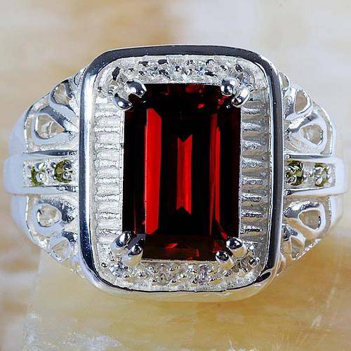 "ROMANTIC RED" UNISEX GARNET & WHITE TOPAZ QUARTZ RING IN  SILVER