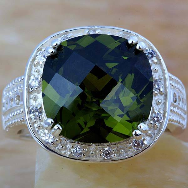 PERIDOT QUARTZ & WHITE QUARTZ RING CRAFTED IN HALLMARKED 925 STERLING SILVER