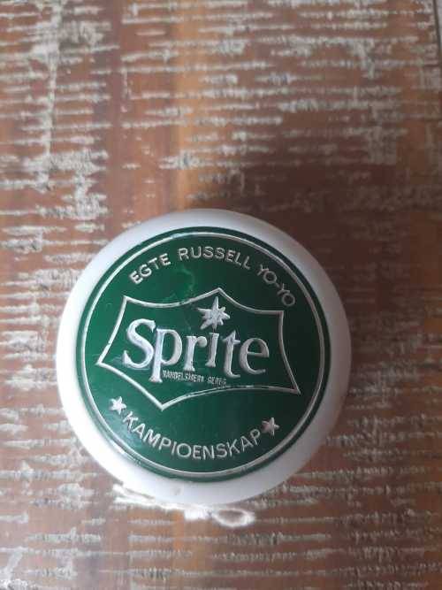 AFRIKAANS SPRITE RUSSEL YOYO