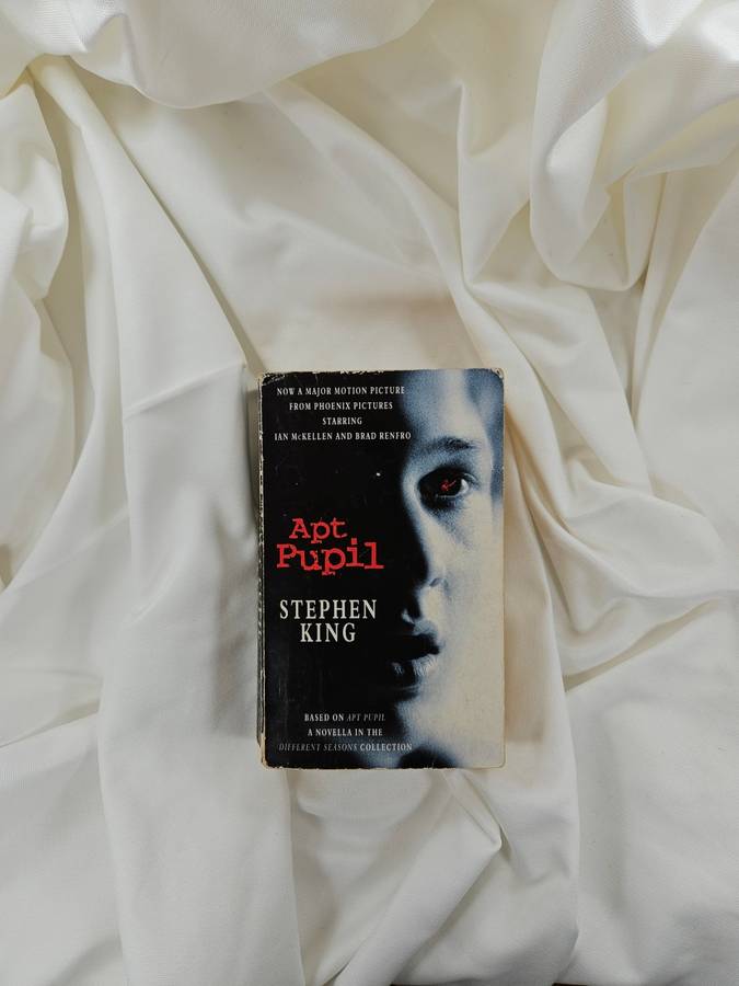 Different Seasons by Stephen King - Paperback