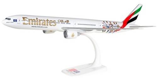 Boeing 777-300ER Emirates "HSV" - 1/200 Scale (HER611756)