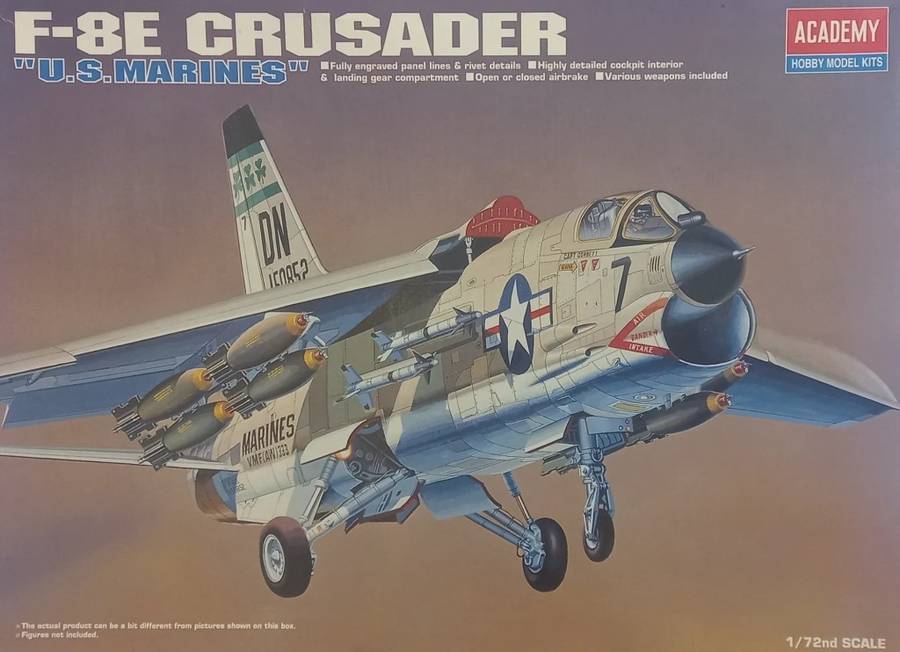 F-8E Crusader US MarineS - 1/72 Scale (ACAD1615)(Academy)