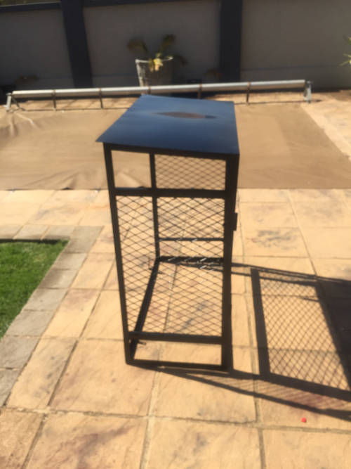 Double 19kg gas cylinder cages