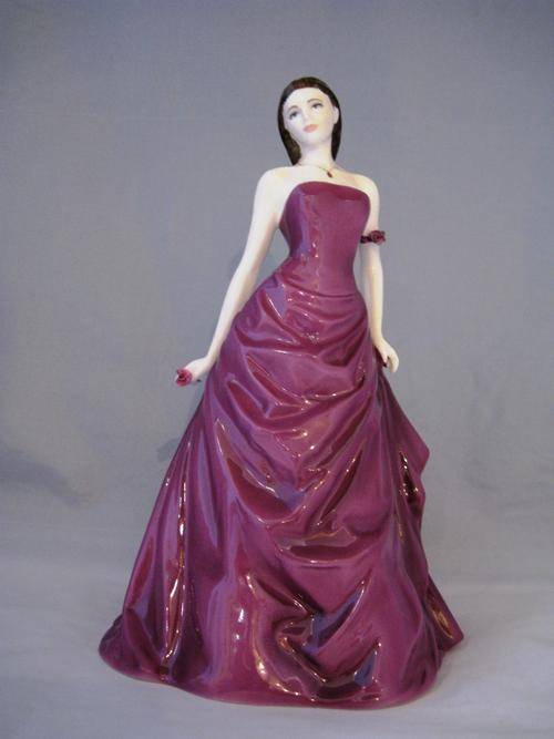 ROYAL WORCESTER PORCELAIN FIGURINE ' BE MINE '