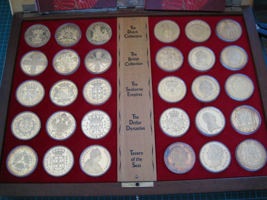 The Africana Commemorative mint, Our Cape Heritage, 1600-1834, gold plated on silver set of 30