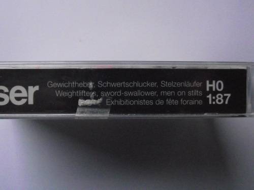 PREISER HO 1;87 WEIGHTLIFTERS, SWORD-SWALLOWER, MEN ON STILTS