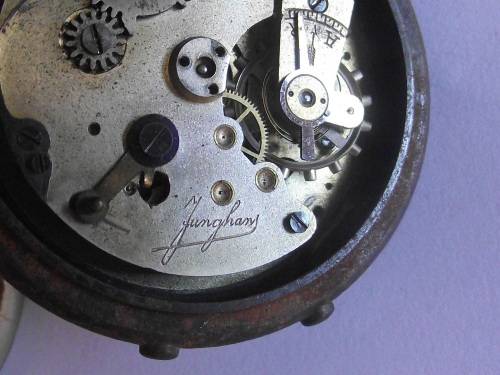 2 X VINTAGE MECHANICAL POCKET WATCHES FOR SPARES AND REPAIRS