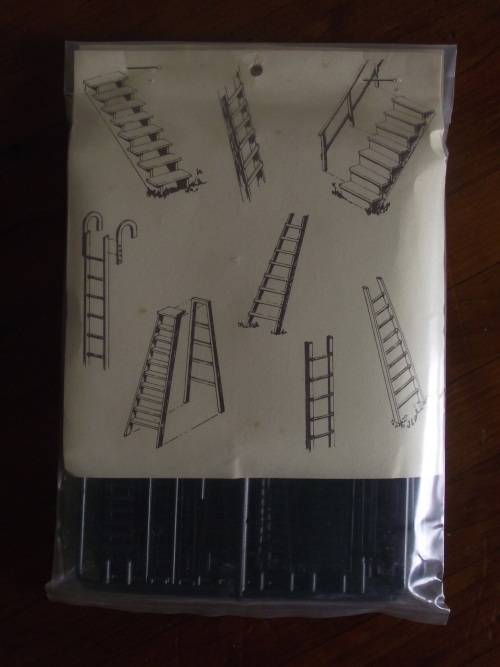 HO SCALE STEPS AND LADDERS  # 1602