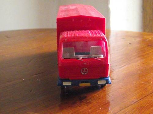 WIKING HO SCALE MERCEDES BENZ TRUCK