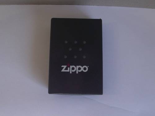 AUTHENTIC ZIPPO BRUSHED CHROME IN ORIGINAL PACKAGING