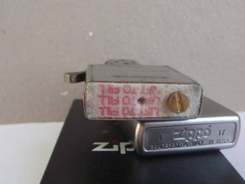AUTHENTIC ZIPPO BRUSHED CHROME IN ORIGINAL PACKAGING