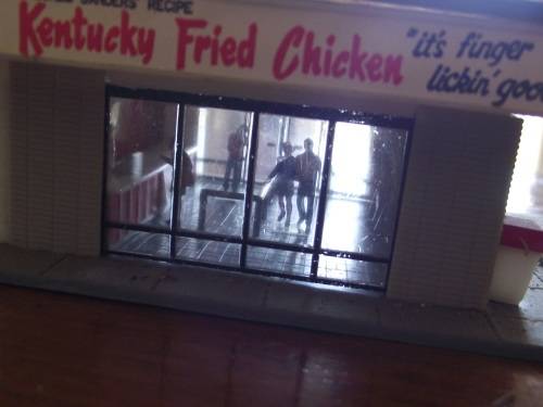HO SCALE KENTUCKY FRIED CHICKEN --- DETAILED