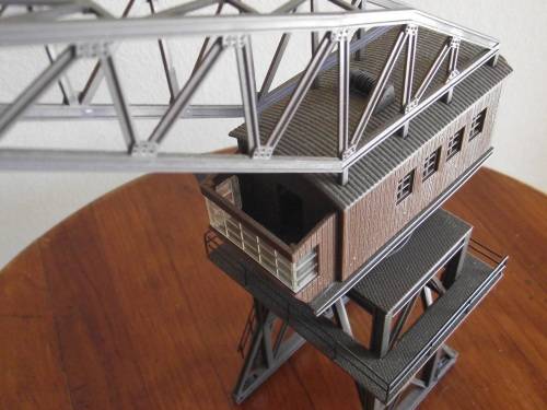 HO SCALE CRANE AND COAL LOADER