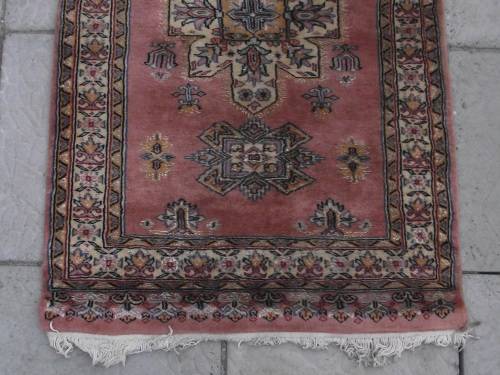 HAND WOVEN PERSIAN RUG