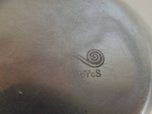CARROL BOYES ROUND WAVE DESIGN LIDDED SUGAR BOWL AND SPOON