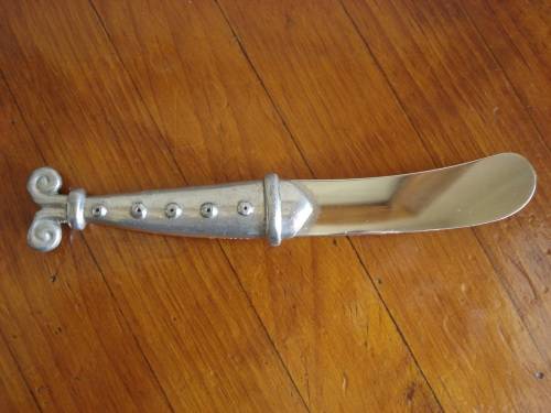 CARROL BOYES BUTTER KNIFE