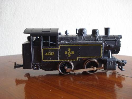 LIMA HO SCALE SAR LOCOMOTIVE 41312