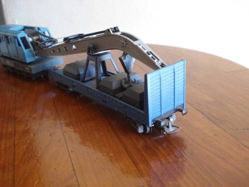 LIMA HO SCALE SNCF BREAKDOWN CRANE WITH FLAT CAR