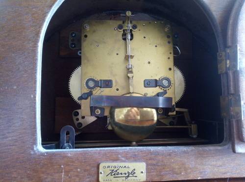 KENZILE MANTEL CLOCK FOR SPARES OR REPAIR