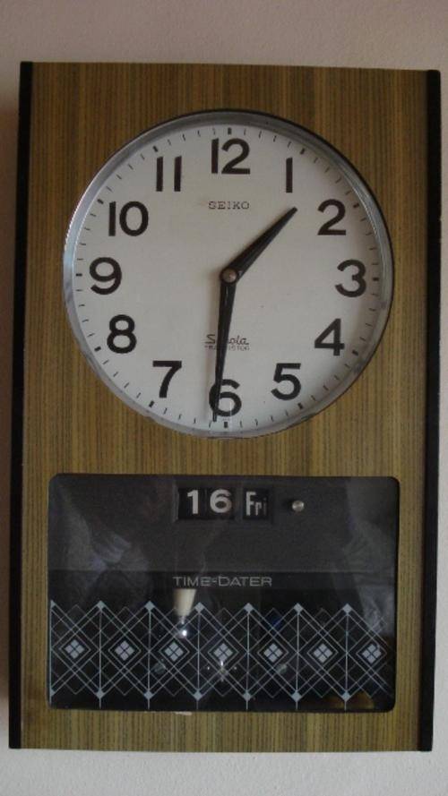 VINTAGE SEIKO SONOLA TRANSISTOR TIME DATE CLOCK